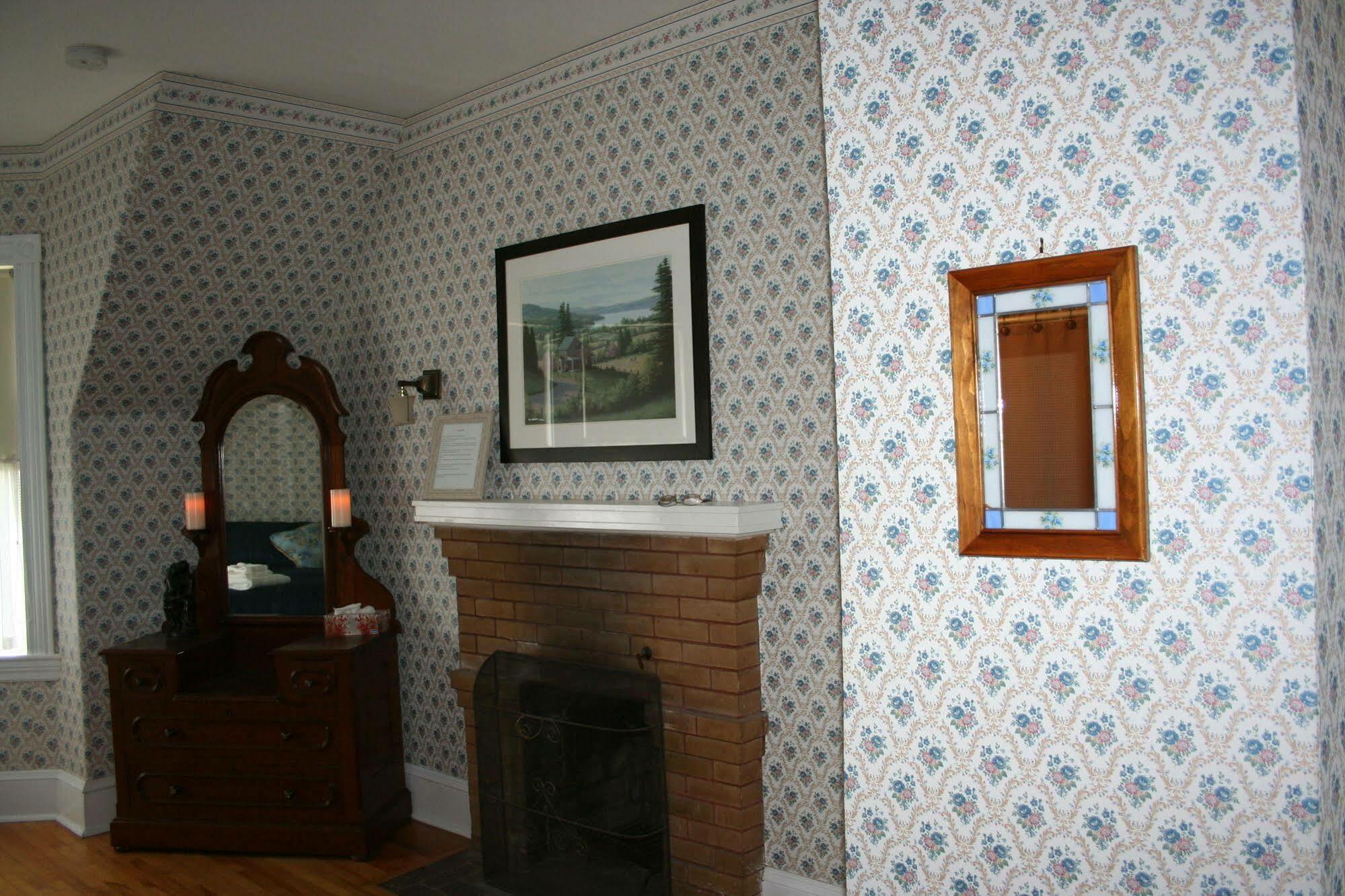 Sackville Bed And Breakfast Εξωτερικό φωτογραφία