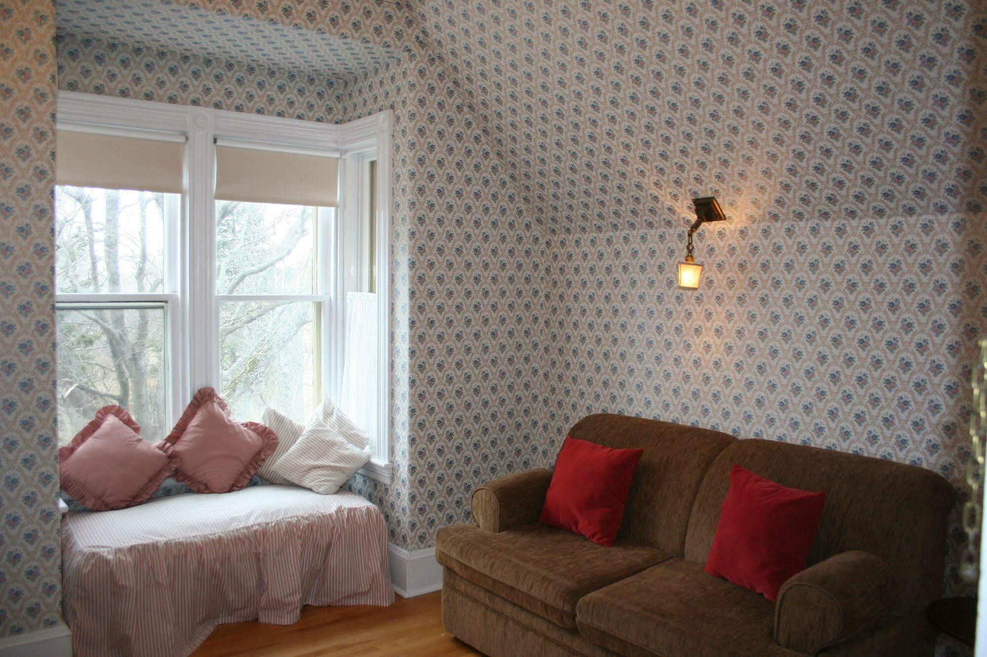 Sackville Bed And Breakfast Εξωτερικό φωτογραφία