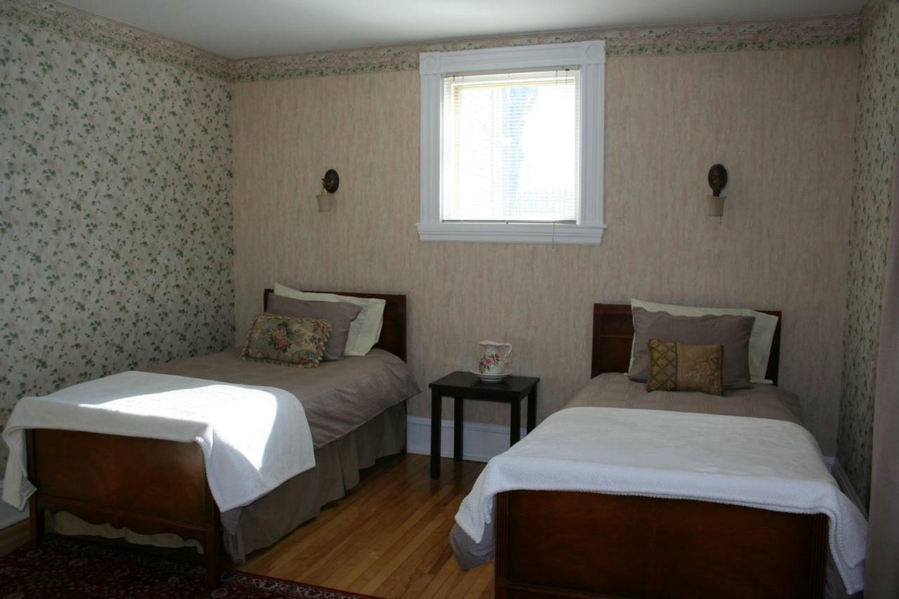 Sackville Bed And Breakfast Εξωτερικό φωτογραφία