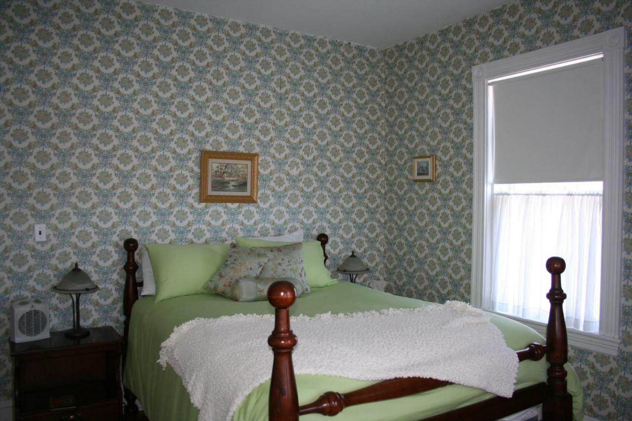 Sackville Bed And Breakfast Εξωτερικό φωτογραφία