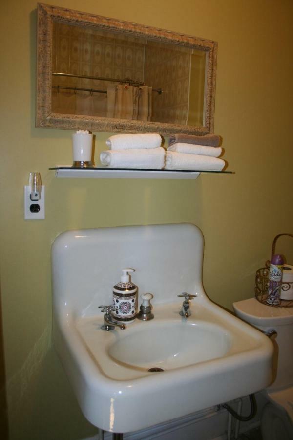 Sackville Bed And Breakfast Εξωτερικό φωτογραφία
