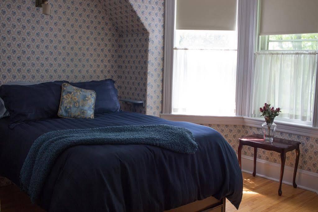 Sackville Bed And Breakfast Εξωτερικό φωτογραφία